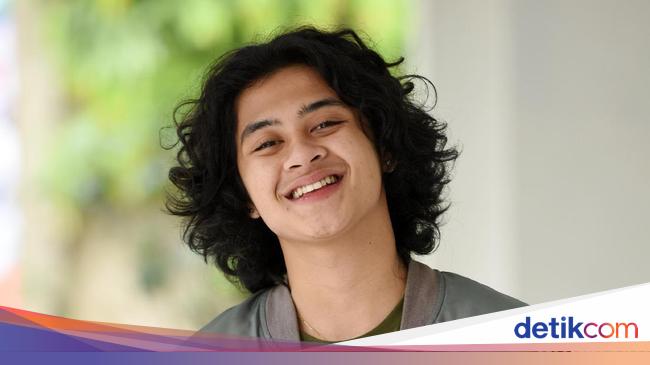 tapair1's tweet photo. Bastian Steel Bahagia Pacari Sitha Marino https://t.co/rCTeuzLx4h https://t.co/5syy1uOsbZ