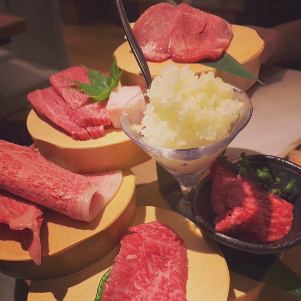 光康 先日オープニングした 秋葉原肉屋横丁に行ってきた 和牛食べ放題 タンが食べ放題 サイドメニューの海老のケジャンもプリプリで美味い 予約が取れないくらい 人気があるよ 肉屋横丁 秋葉原 焼肉食べ放題 光康 先日オープニングした 秋葉原肉屋横丁に行ってきた 和牛食べ放題 タンが食べ放題 サイドメニューの海老のケジャンもプリプリで美味い 予約が取れないくらい 人気があるよ 肉屋横丁 秋葉原 焼肉食べ放題