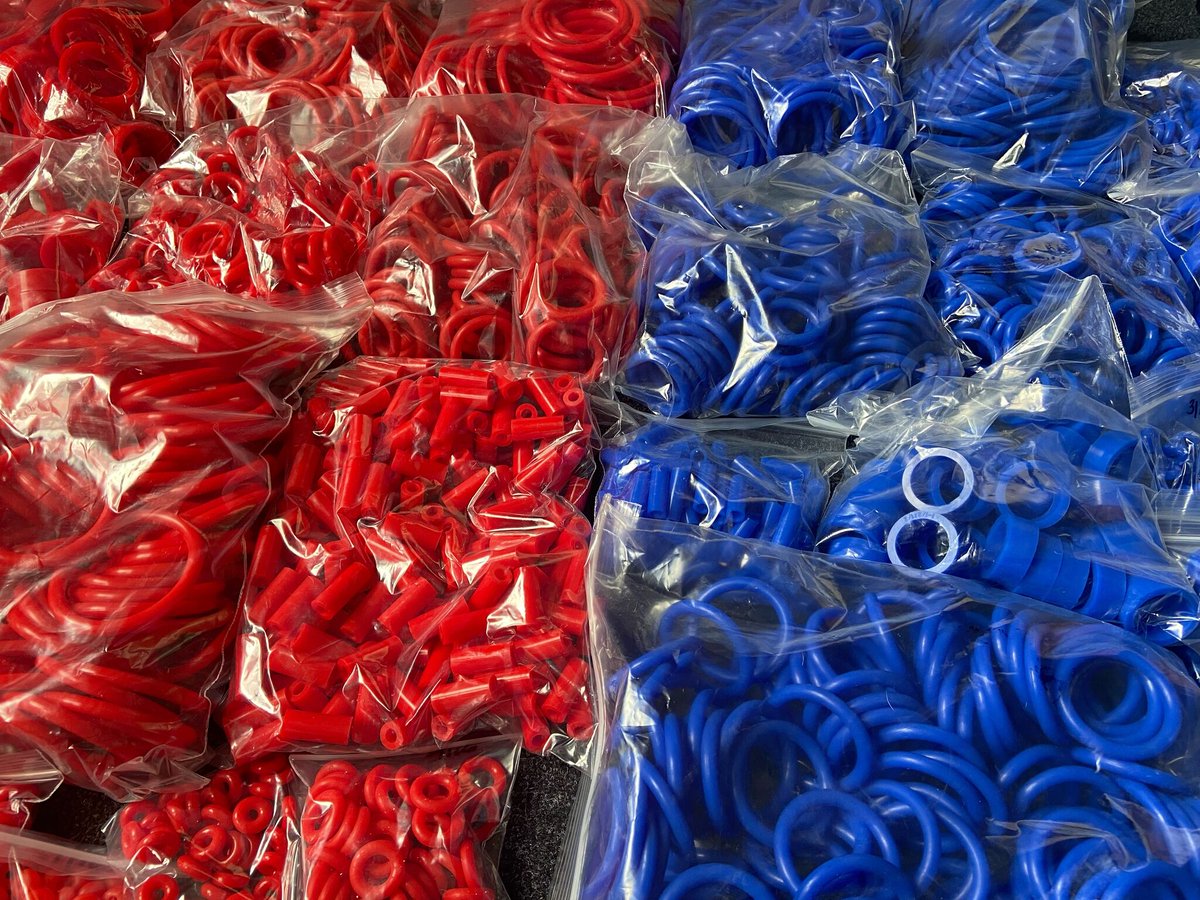 pinballbazaar's tweet image. What a rubbery day it is... actually, this is not rubber at all. This is competition silicone. Silicone has a much longer life, comes in 6 awesome colours (we currently have, well... red and blue but more soon) making these the choice for #premium #pinball players and owners.