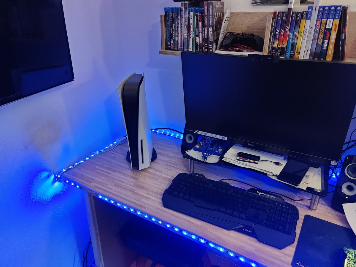 Kev_0804's tweet photo. Let's go! 🥰 #PS5 #PS5Launch https://t.co/2czm8psk4p