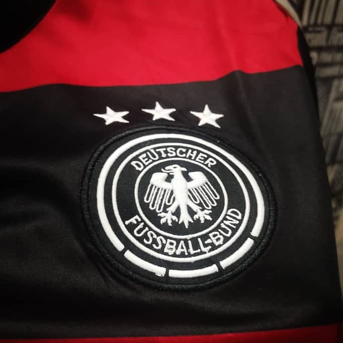 K7CAMISAS's tweet photo. Camisa da Alemanha retro 2014 disponível para encomenda
#k7camisas #k7futebol #camisasdefutebol #camisadefutebolretro #futebol #futebolretro #Alemanha #copadomundo #RiodeJaneiro #7a1 https://t.co/HQ3wamCeuh