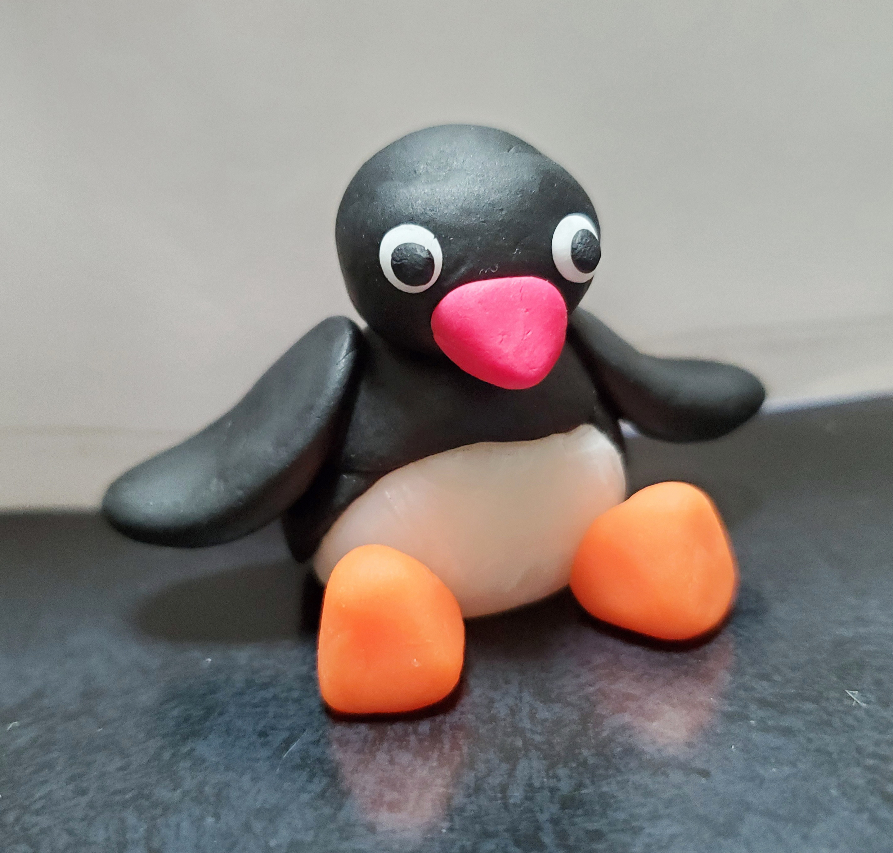 ごっちん １００均の樹脂粘土でお座りピングーを作ってみました ᴗ ピングー 芸術同盟 創拡 T Co Gxvrxtqtdp Twitter