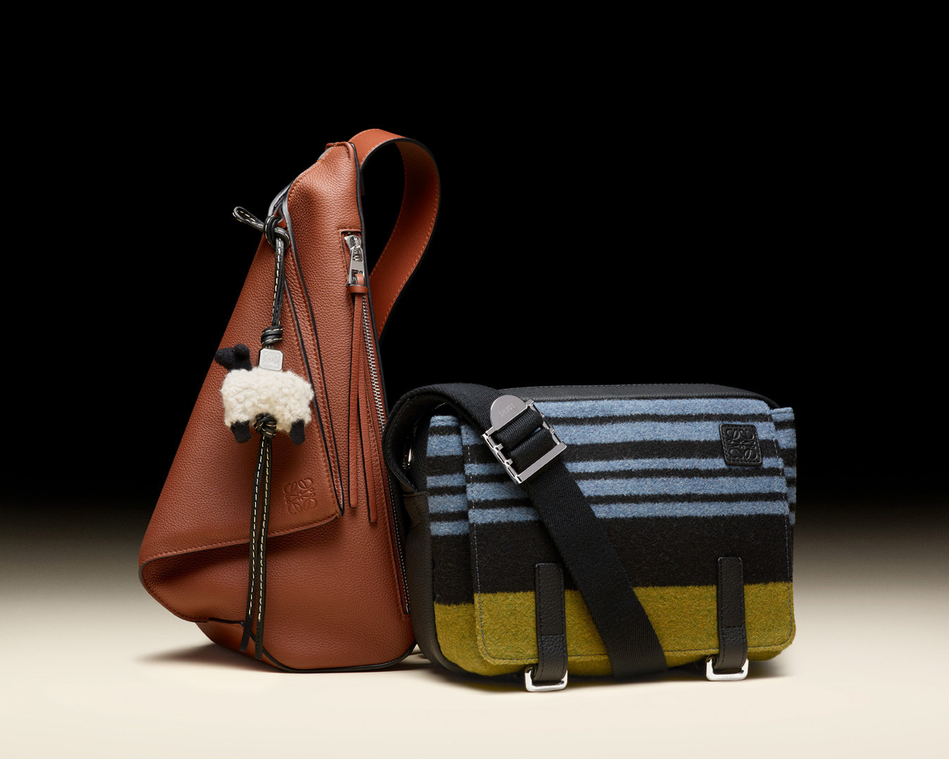 Loewe anton messenger bag clearance