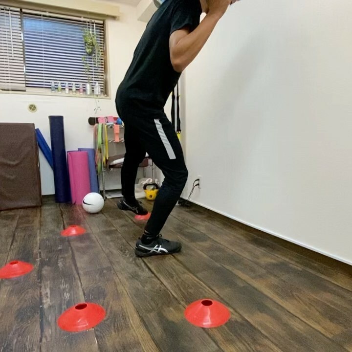 鈴木 圭 トレーナー 高校サッカー選手体幹トレーニング 圧倒的なフィジカルも 地味なトレーニングから生まれる センサーを通わせよう Workout Training ワークアウト トレーニング サッカー サッカートレーニング 体幹トレーニング 高校