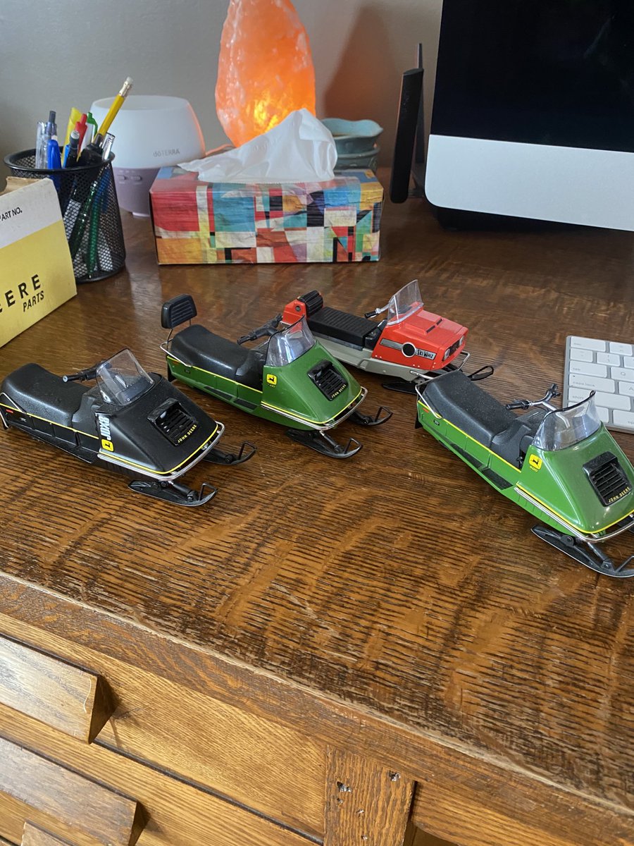 Christmas must be coming. My little sleds are making an appearance!🎄🎄🎁🎁