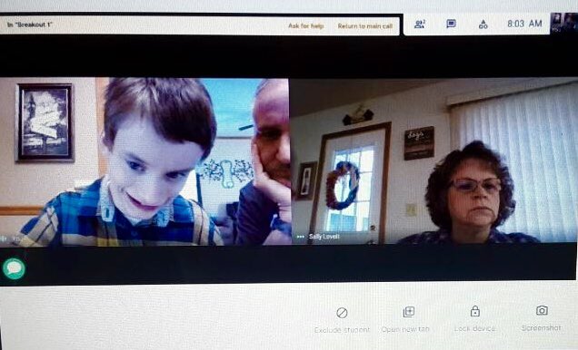 CRMcKinleyMS's tweet photo. Students in Ms. Hollingsworth’s class are busy #learningonline math & reading! Para educators Mrs. Lovett & Mrs. Anne (along with kitty-cat Oreo) are rock stars when it comes to helping Matt, Lainey & Marcos everyday! #bettertogether #MSAstrong https://t.co/6MjvQYfNDu