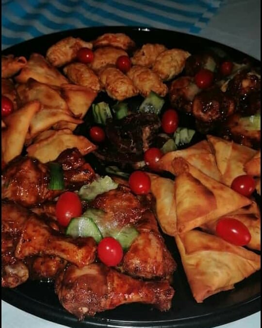 MalakaKgaugelo's tweet photo. Hey Guys❤🔥

I Offer Catering Services for small events like 
-baby showers, graduation lunch, etc
-Private dinner/Lunch
-Picnics 

Your own chef for the event😊💕Support will highly be appreciated
 
IG: kg_eatss 

#GirlzTalkZa https://t.co/OXO8AExeSq