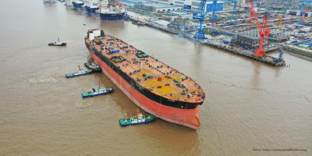 ABBCzech's tweet image. Gigantickou loď Anna Nery 🚢 čeká přestavba za 100 mld. korun. Podílet se na ní bude i brněnský závod. 🙌 Tato loď patří mezi plavidla označovaná FPSO. Jejich úkolem je přečerpat veškerou ropu a plyn. Co loď čeká a co dodá náš brněnský závod se dozvíte v dalších příspěvcích. 🙆