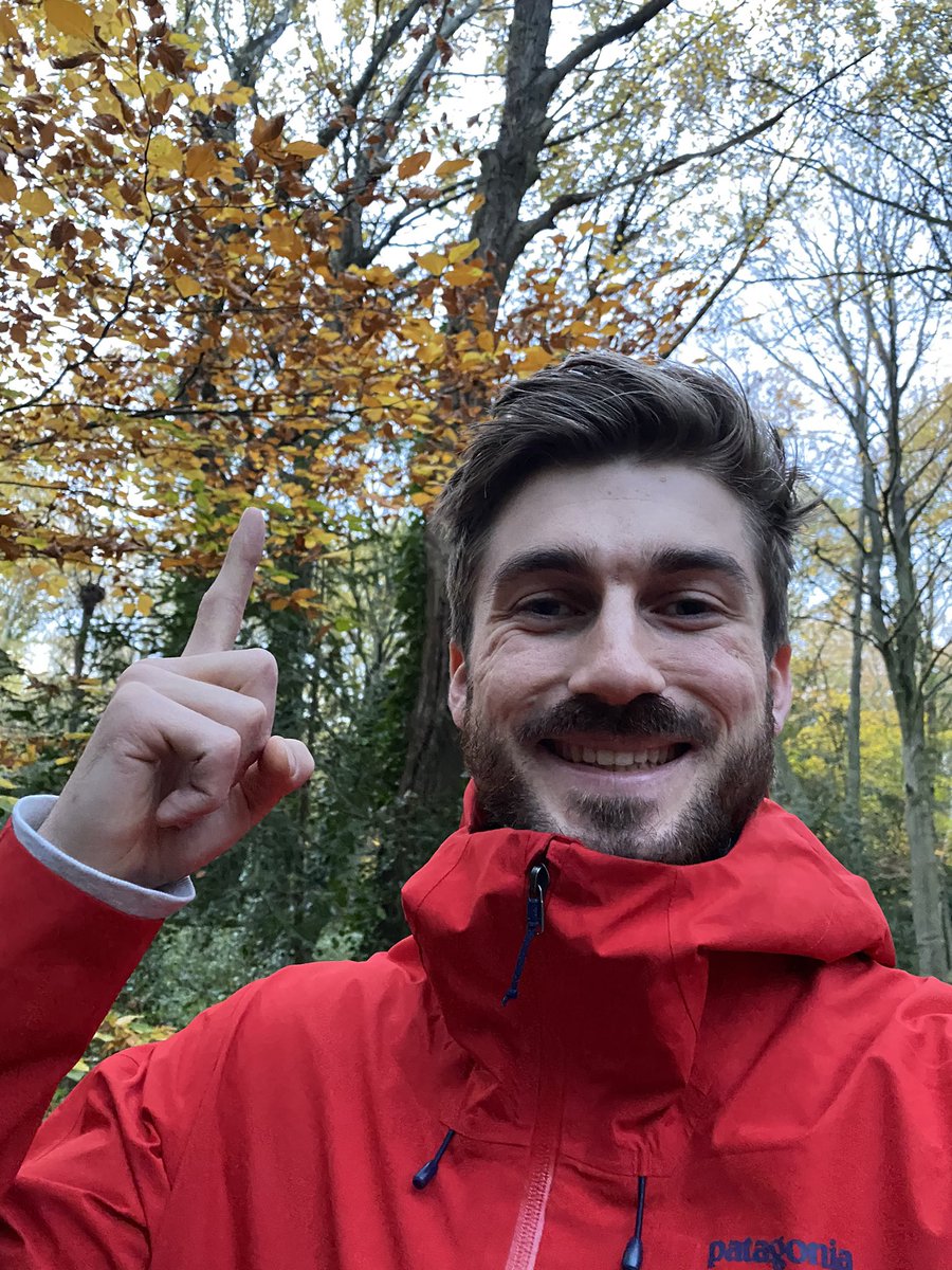 It’s tree hibernation time! Like many of you, my favourite thing about autumn is the colour change that we see in our woodlands But do you know why leaves go yellow and orange? Or why deciduous trees lose their leaves in autumn?(1/10)