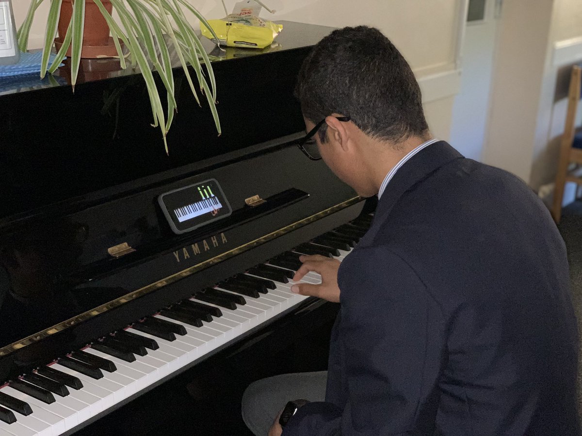 #kerrisonresilience 🎹 Dan spent time at lunch today teaching himself the chords to a well known song! 💙