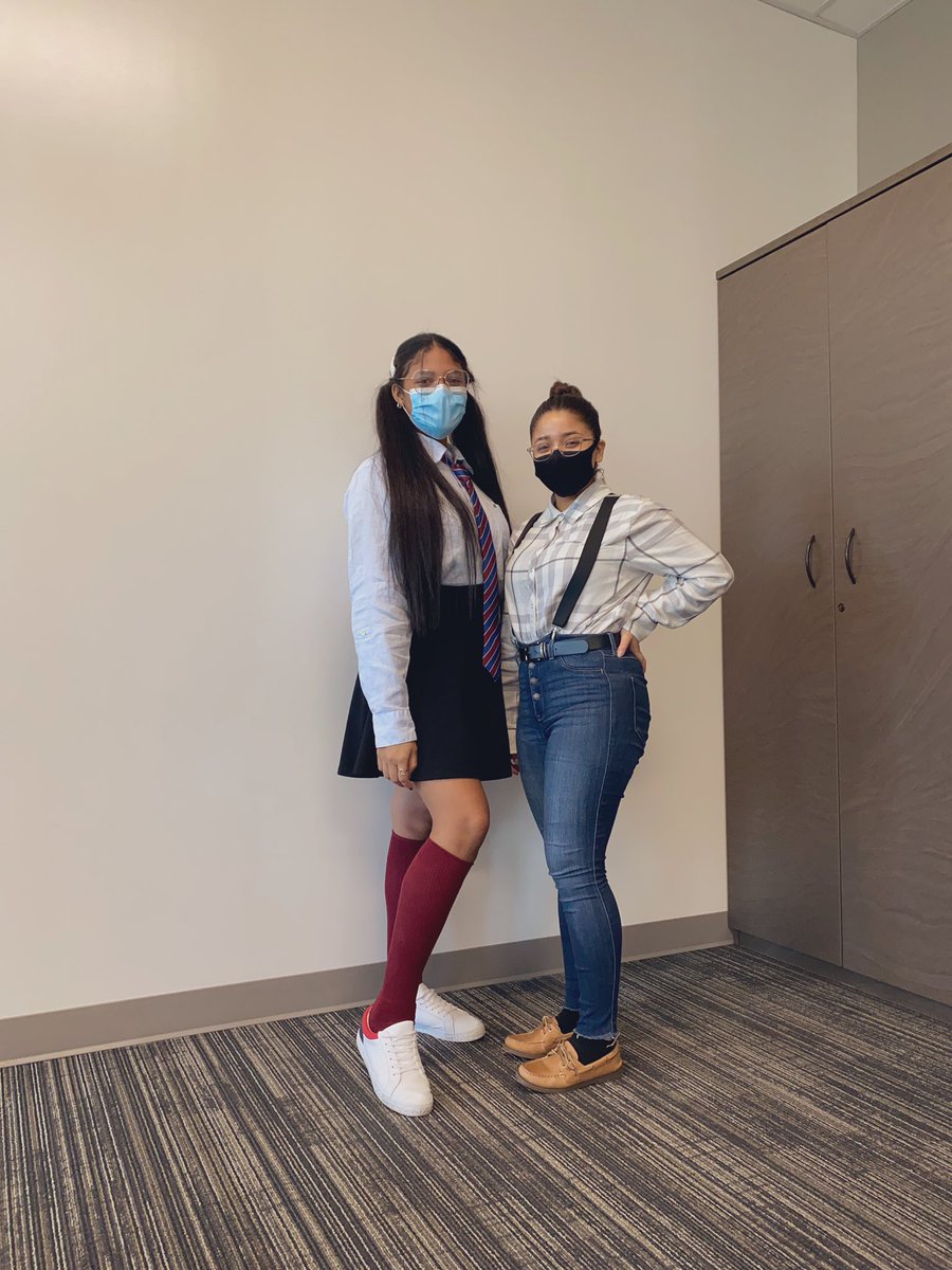 virfi21's tweet photo. #Nerday #spiritweek #SamHoCo2020 @SHMSTC https://t.co/XJcim66Nwm