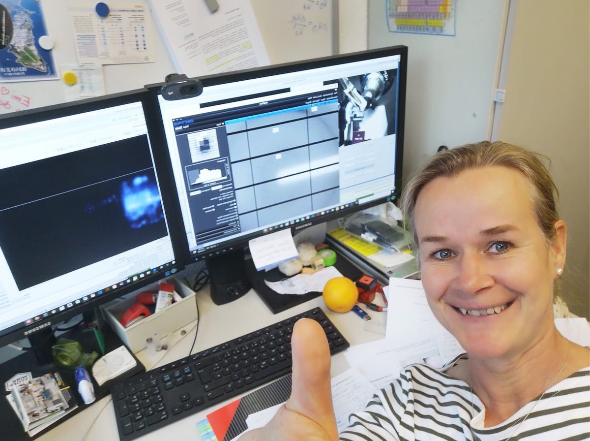 HzbMxde's tweet photo. Today we have successfully run the first remote experiments with users at beamline 14.1, thanks to the many people involved in making this possible. Our first user was Yvette Roske from @MDC_Berlin.
@HZB_BESSY @HZBde @lightsources #BESSY #crystallography https://t.co/NLnvOQZzPf