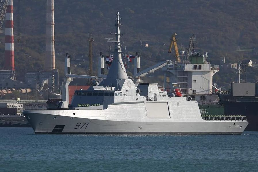 AL11051969's tweet photo. #EgyptianNavy Warships in #Novorossiysk Naval base in #Russia for Naval Drills ( #FriendshipBridge3 ) in the #BlackSea πͺπ¬ https://t.co/fI3on29jh6