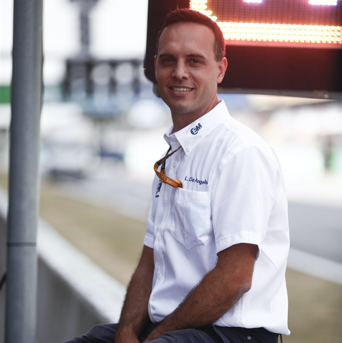 EMMotorsport's tweet photo. This week, our #EMTeam member is @F1 Track Support Engineer Luca de Angelis!
He has been working around the world with us for 10 years, his favourite track is Melbourne Park and his guilty pleasure is kite surfing! 🏄
#MeetTheTeam #F1 https://t.co/6wwbHvCBzU