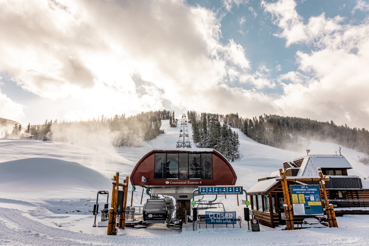 beavercreekmtn's tweet photo. Only one week left until we're together again in The Extraordinary! Reservations for 11/25-11/29 will open today at 2 p.m. MST.  With limited early season terrain, we expect certain days to book up quickly, but as we expand terrain we’ll be able to accommodate more guests. https://t.co/yYQL3hRDHA