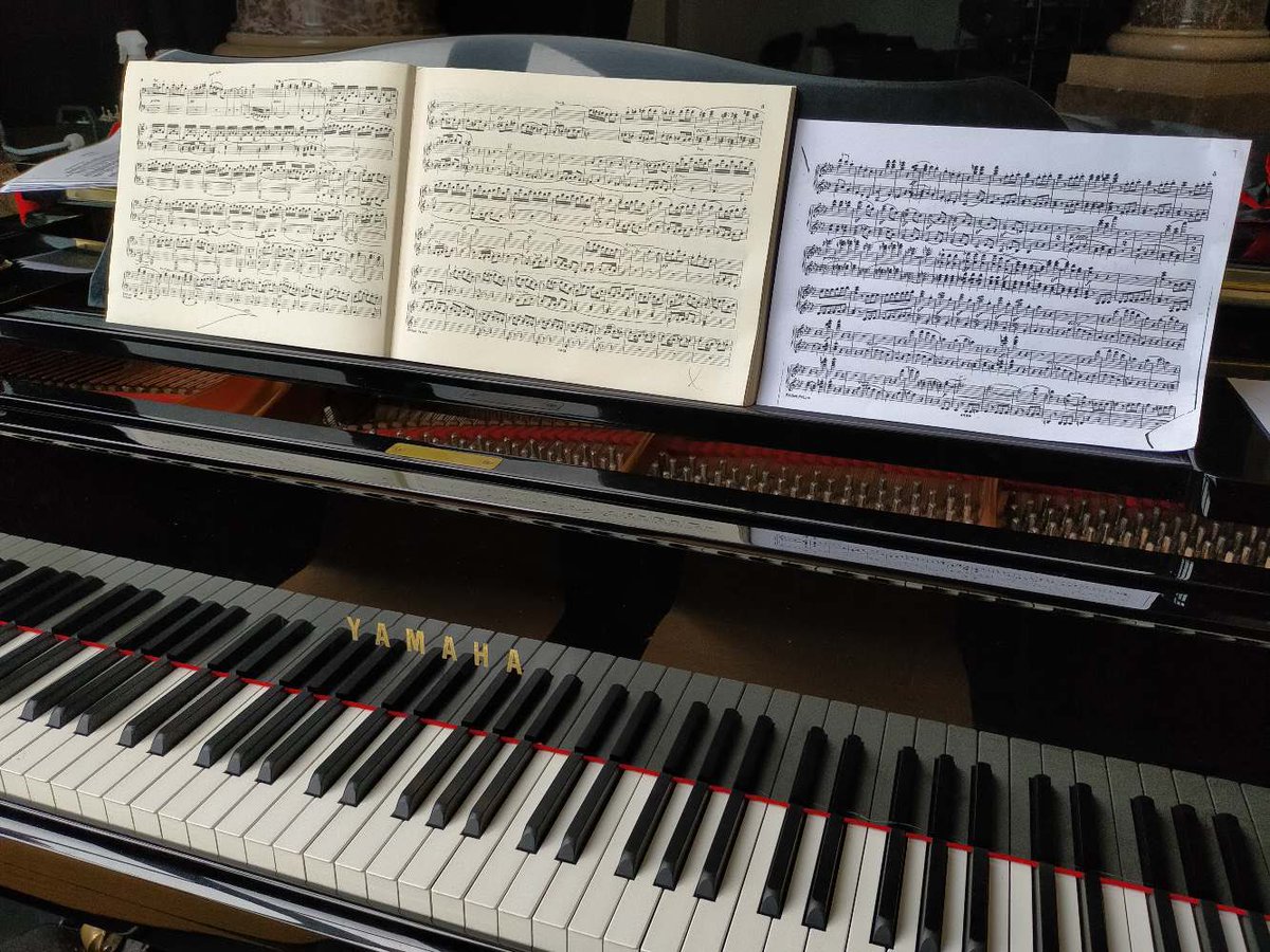 BarcarolleEpcc's tweet photo. #autourdebeethoven Nouveau rendez-vous les vendredi Ă 18h sur notre page Facebook en partenariat avec le Conservatoire CAPSO đ Et si on commençait vendredi 20 novembre en concert piano Ă 4 mains đ
#culturecheznous #paysdesaintomer #agglocapso https://t.co/bBNE9uNOF8