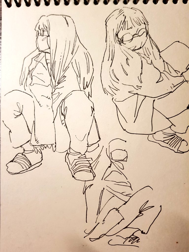 학원 놀러가서 후배애들이랑 크로키하기 