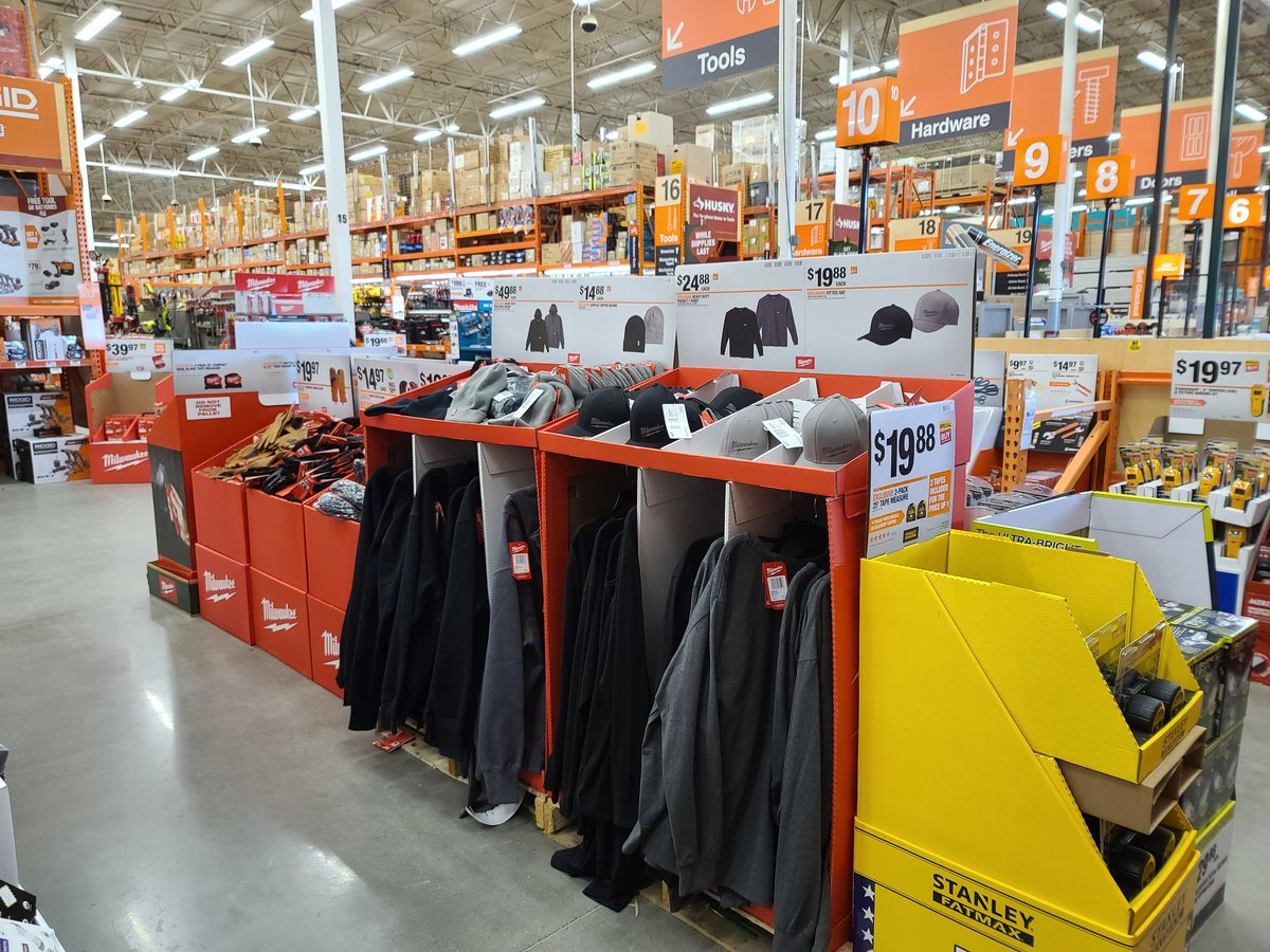 Ready to rock-n-roll 🎸 at #thd2103 <a href="/CampSweenScott/">Scott Sweeney</a> <a href="/jordanolsen0288/">Jordan Olsen</a> @tricia61745028 <a href="/THDSharpie/">Peyton Sharp</a> @samanthafunk23