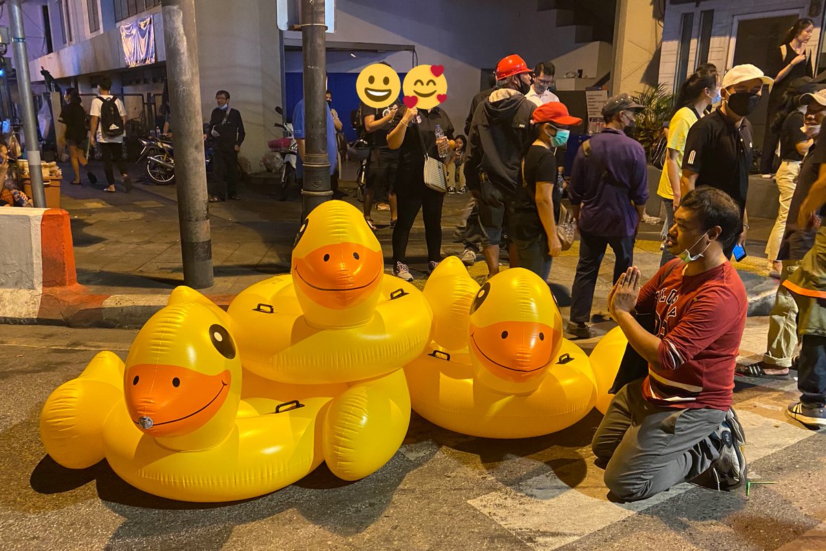 ถวายบังคมพ่ะย่ะค่ะ กรมหลวงเกียกกายราษฎรบริรักษ์ (องค์เป็ด) 
#ม็อบ18พฤศจิกา