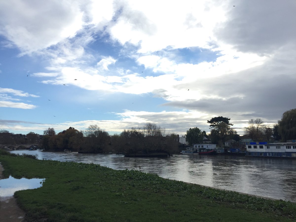 Pippipat's tweet photo. Such an enjoyable and sunny #running morning
#SportIsTherapy
#18KmIntoMyMind
#Always18
#Siempre18
#London https://t.co/3iaL0gp8wj