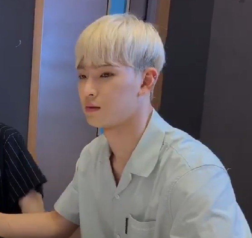 The i'm-so-done-with-this-world geonhak