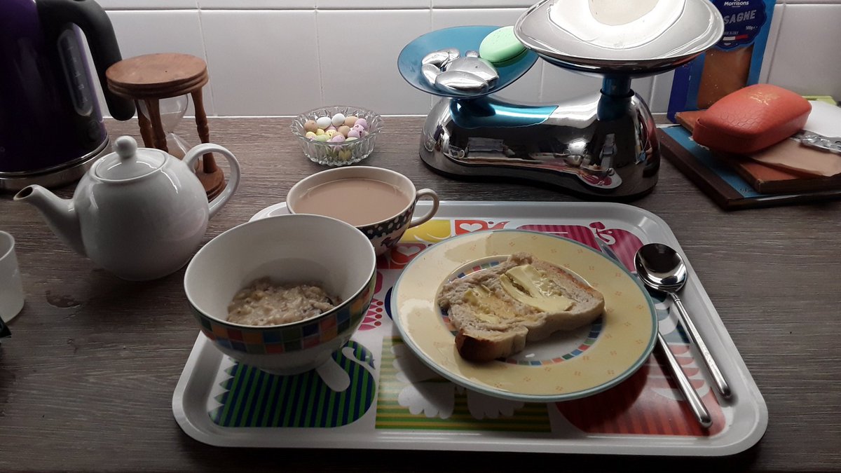 ANLecturer's tweet image. My #FirstBreakfast on my #DayOff yesterday 😋. Porridge and toast!
Rest of the week, my brain is so full of ToDo's that I sometimes just switch off my computer and lie down to reboot myself. On Tuesdays I have no agenda; anything I do is a big plus, including sleeping.
💤💤💤👍