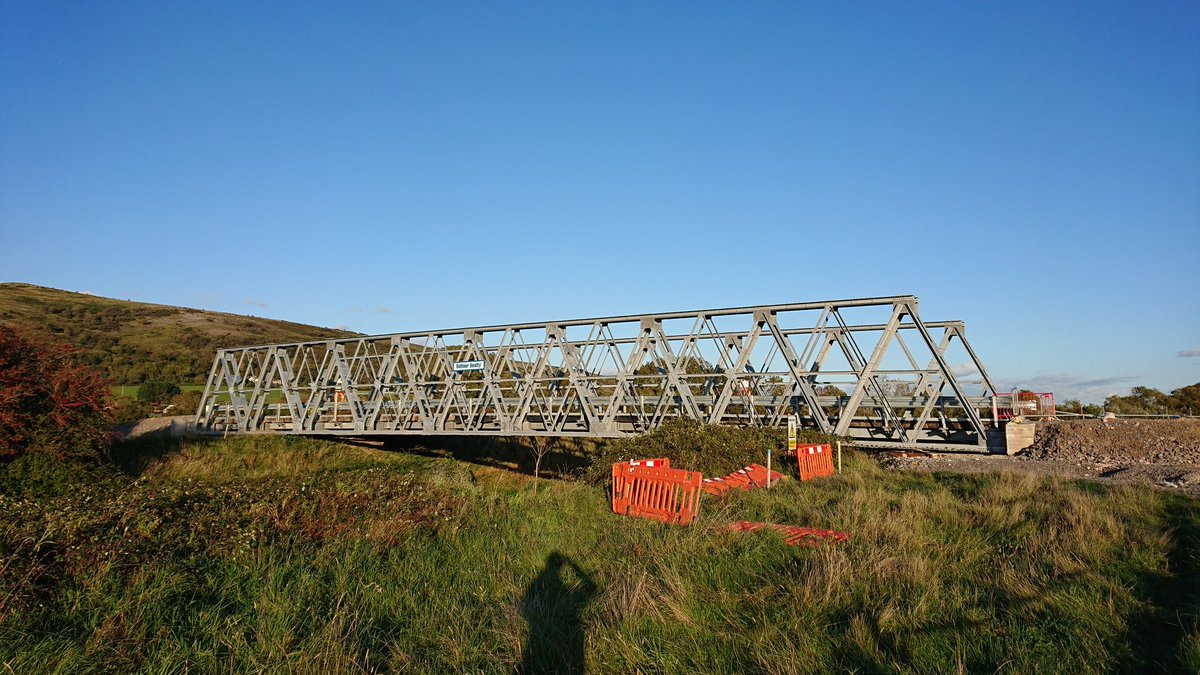 TheJRogers's tweet photo. I've talked so much about #TitheBarns this year that (on #Twitter at least) I've neglected to share some of the bridges I've seen during walks in 2020. I do love bridges.
Drayford, #Devon / Cheddar / M5 footbridge & HPC building site, Biddisham. ๐ #BritainsGreatestBridges https://t.co/OKhZAF3QA8