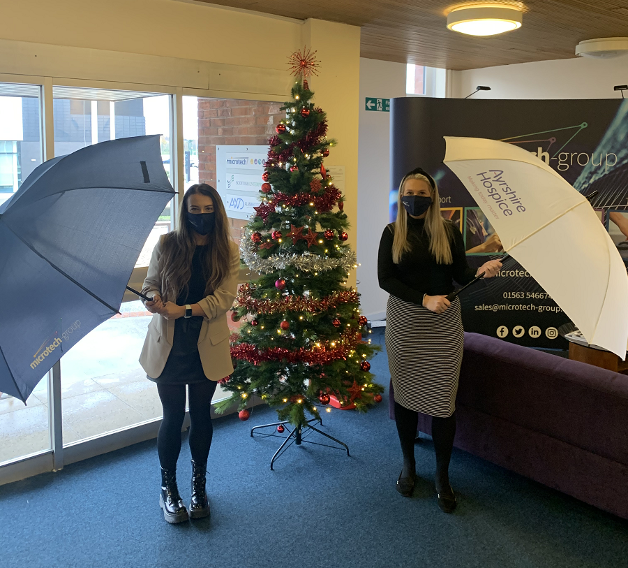 microtech_group's tweet photo. We were delighted to receive our Microtech branded umbrellas today from @MMPKilmarnock! 

We also received our order of @AyrshireHospice umbrellas which will be donated to the hospice for families visiting loved ones from the window. 💜 https://t.co/VuCUNTpFhZ