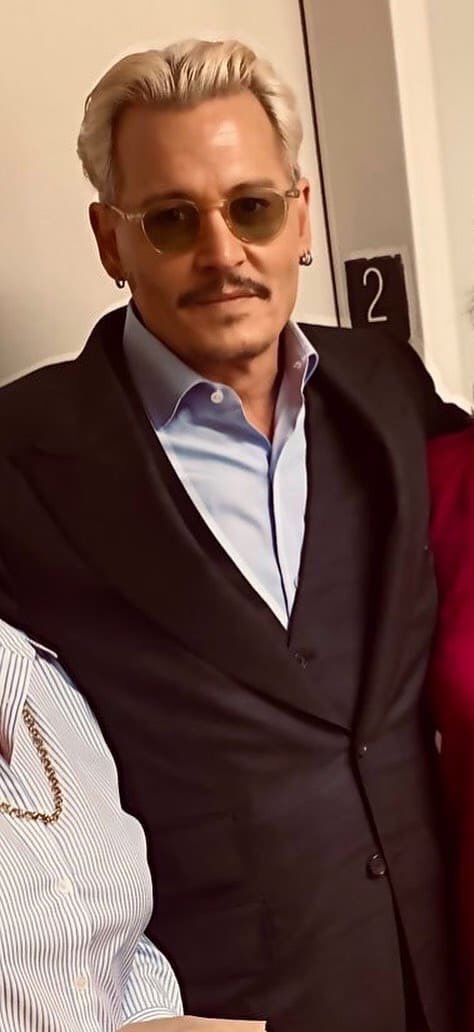 ReemDepp's tweet image. New photo !#johnnydepp taken on Thursday November 12 in Virginia. #justiceforjohnnydepp (📸 Cindy Kearney)