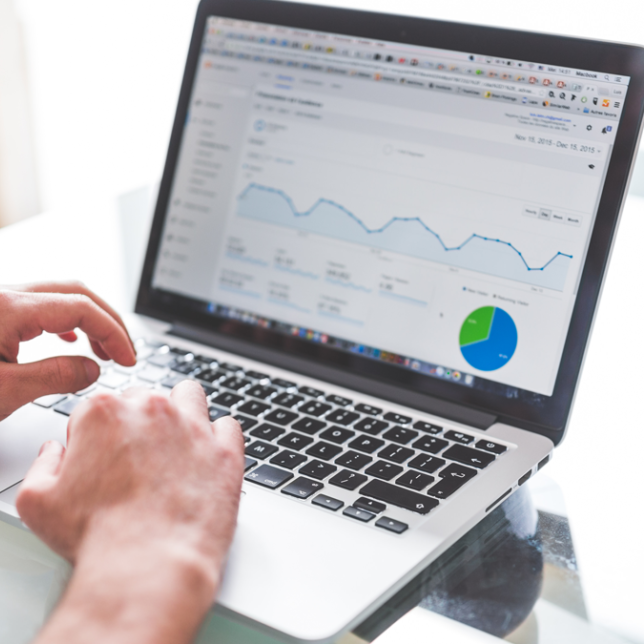 cubodeideias's tweet photo. Queridinho de toda agência de marketing digital, o Google Analytics anunciou recentemente suas novas mudanças. Acesse nosso site através do link na bio e descubra mais. #CubodeIdeias #GoogleAnalytics #Google #MarketingDigital https://t.co/gXpYHJzXIE