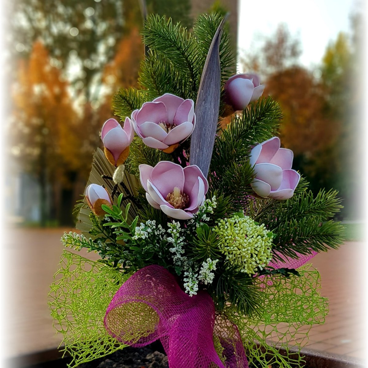 💐Bouquet con magnolie in polifoam, ramo di pino artificiale ed elementi naturali ed essiccati 💐
