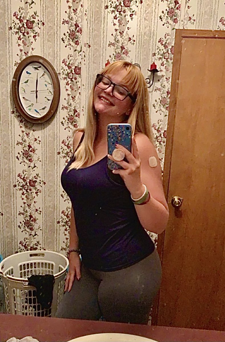 MegSoSweet's tweet photo. Here’s a couple pictures that make me feel ✨confident✨ https://t.co/FkTRCUlBFq