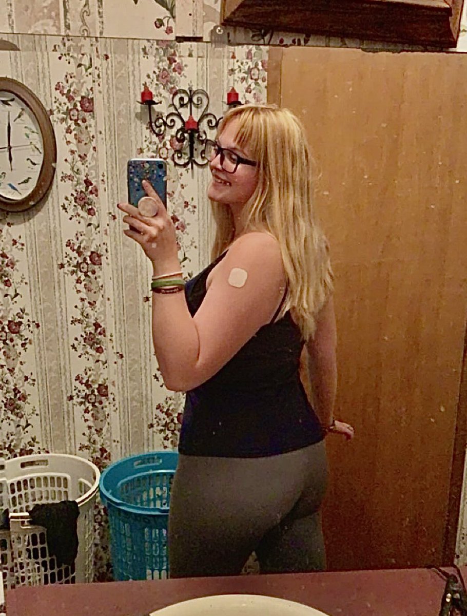 MegSoSweet's tweet photo. Here’s a couple pictures that make me feel ✨confident✨ https://t.co/FkTRCUlBFq