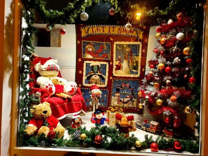 Our Charity Shop "Aurora" in Mallow all ready for Christmas. Lets hope we will be able to open again soon. Looking forward to seeing our customers and volunteers again
