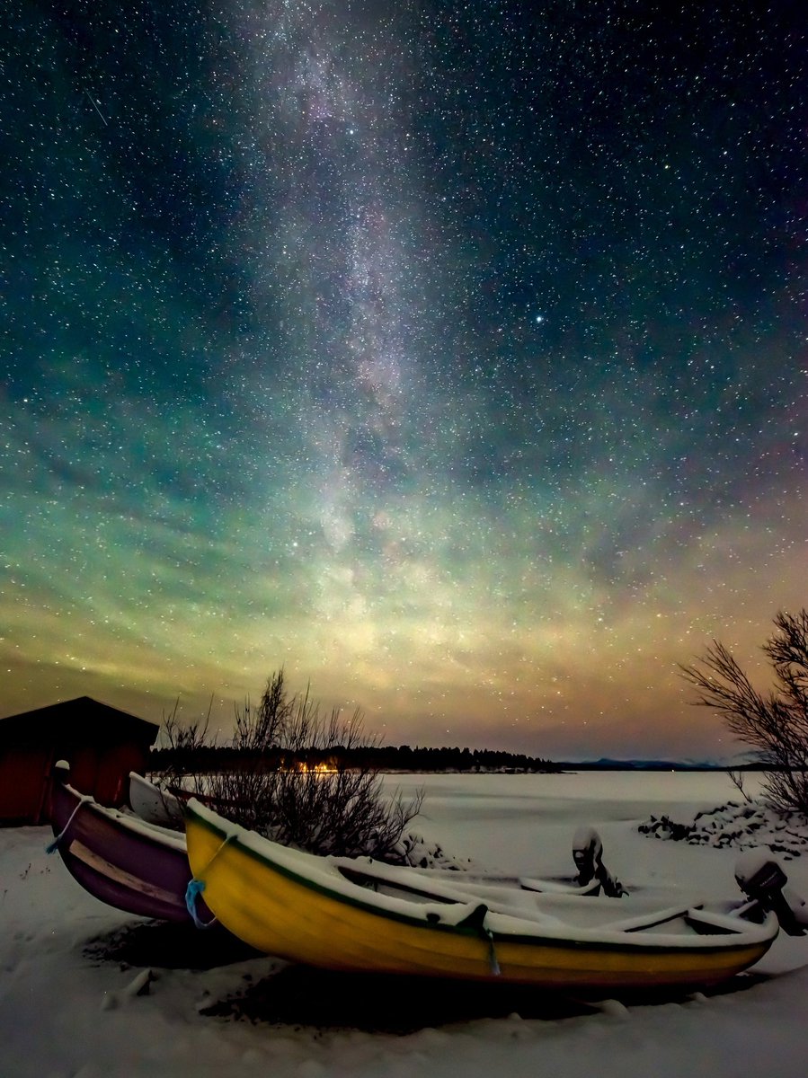 AngryTheInch's tweet photo. The Milky Way is called Vintergatan in Swedish which translates to "The Winter Street."
This dates back to Norse mythology  when weathermen thought they could study the appearance of the Milky Way to calculate the course of the coming winter. https://t.co/W3BkTJL5Q5