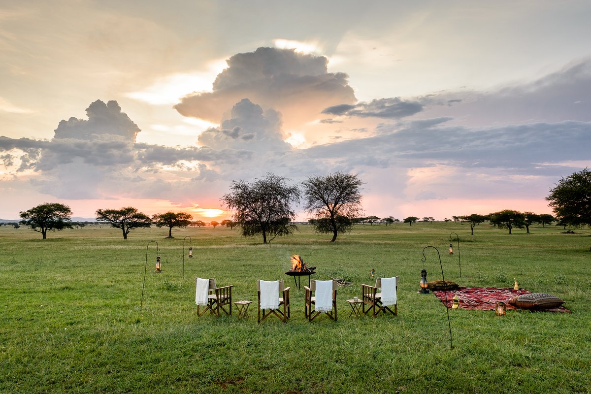 ermtours's tweet photo. #wanderlustwednesday Singita has opened the newly redesigned luxury Sabora Tented Camp in Tanzania. Travellers yearning for wide-open spaces, can now immerse themselves in the breathtaking views of the Serengeti, - the perfect reason to return to Africa!
 #safaris #Tanzania https://t.co/gQHuUtfo97