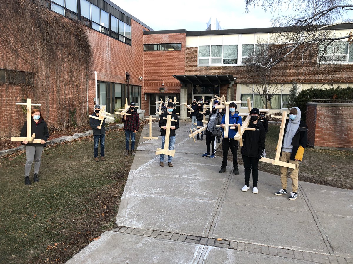 Thanks to Mr. Tamlin’s grade 10 construction class for producing coat racks on the first day of Block 3 yesterday and delivering them this morning to the kindergarten class at <a href="/infoAlexandraPS/">Alexandra PS</a>. Nice work folks. <a href="/TLDSB/">TLDSB</a>