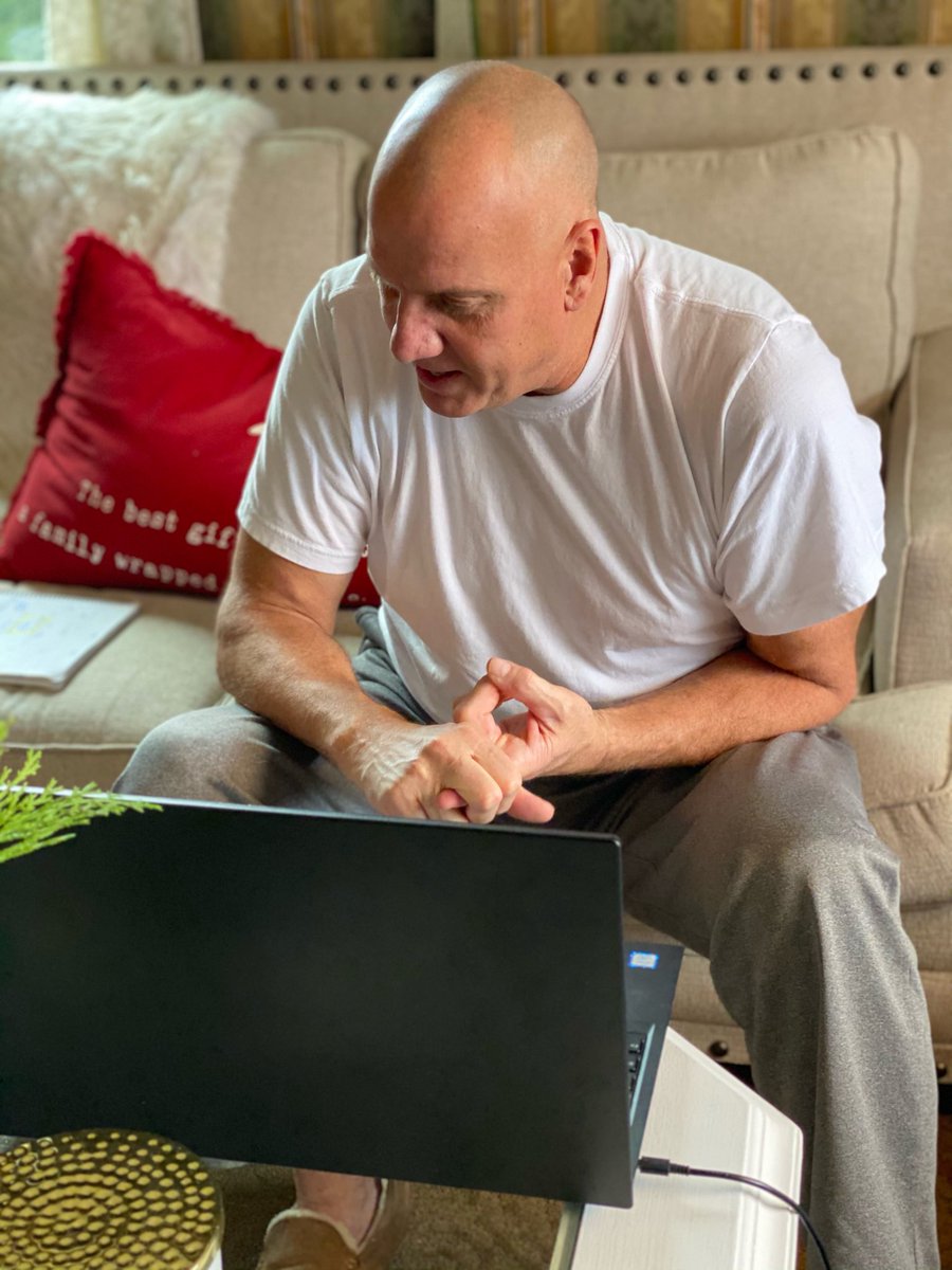 etomansuper's tweet image. It was incredible to speak with our Wetzel County School Nurses; to look them in the eyes &amp;amp; THANK them for their passion &amp;amp; life work. The world is a better places because of #nurses.