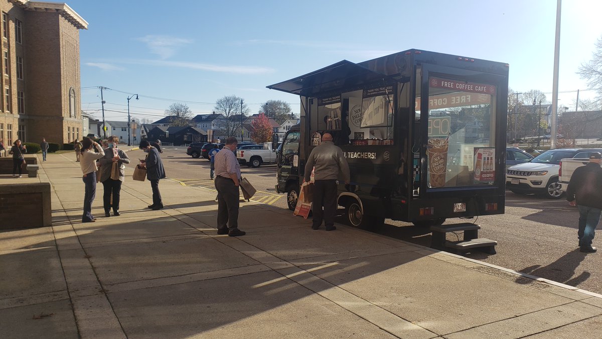 New England Coffee tweet media