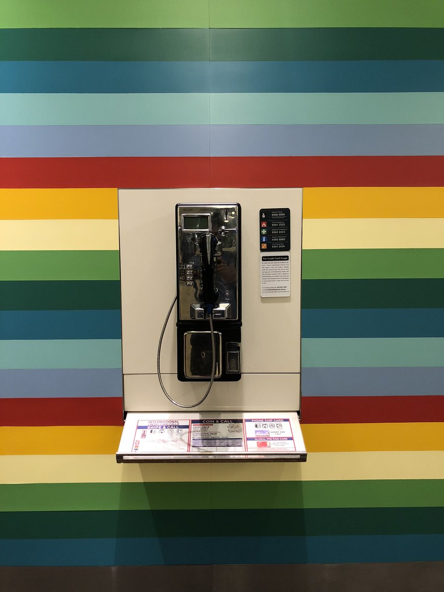 Keeping art and history alive! The pay phone   #Changiairport  #Airport  #Singapore  #Phone  #Art  #Apple (6)