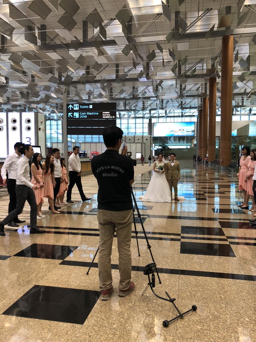 The airport is so stunning that you would spot a pre wedding shoot going on sometimes (this departure area is accessible to public and anyone can visit)  #wedding  #shoot  #Photography  #Architecture  #architecturephotography  #Changi  #Singapore (7)