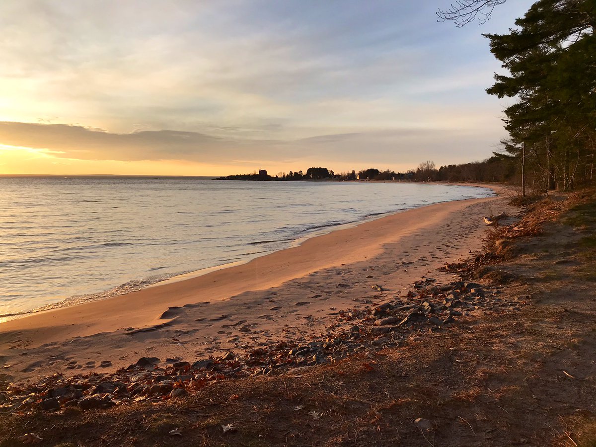 Sunrise 688. I am grateful for these life changing ~3,4312 feet of beach. – bei  Shiras Park