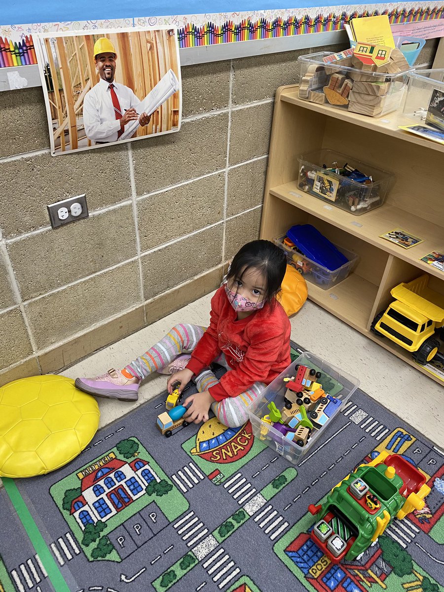 SHGSYonkers's tweet photo. The houses that PreK 4 Green built. #PreKEngineers  #SHGSPride @CWCatholicSchls @DrNoelleBeale @ArchNY_Schools @MichaelDeegan10 https://t.co/ICQz9QvABI