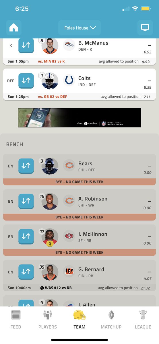 PeterMontes's tweet photo. @NFLFantasy Hyde or Bernard??? https://t.co/ljUZHRUI0T