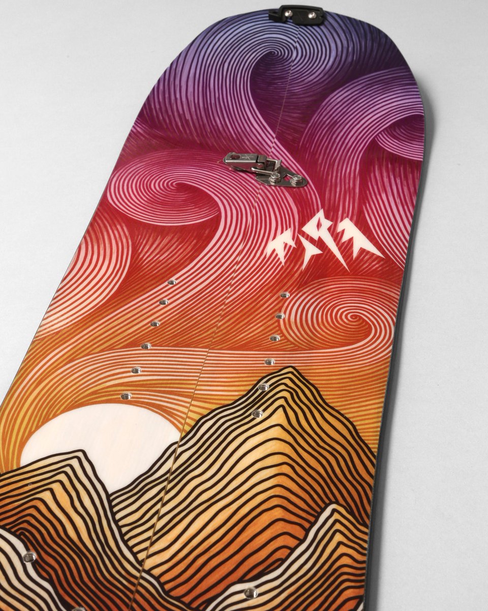 zerogchamonix's tweet photo. Les nouvelles splitboards @JonesSnowboards sont là! les armes ultimes pour la distanciation sociale. Escape the crowd! #jonessnowboards #splitboarding #splitboard #chamonixmontblanc #chamonix #zerog #zerogchamonix #dreamcatchersplit #jonessolution #jonesfrontier https://t.co/H27KxJZIah