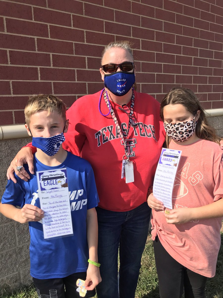 raineyrockets's tweet photo. Extraordinary Eagles and Extra Effort Eagles! Congratulations, so proud of you! #bestatYES #raineyatomsmashers https://t.co/bqTStxi3GS