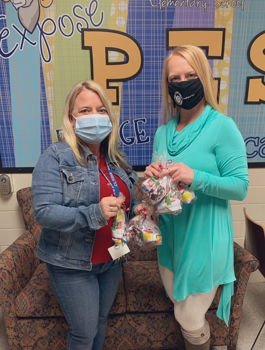 Clydianw's tweet photo. Thank you to the Covington Women’s Club for the Teacher Treat Bags for @PDESRams! #ncssbethebest #pdespride https://t.co/9XFrqfoCDP
