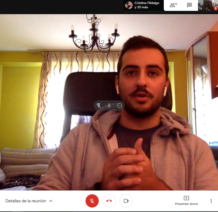OviedoEmprende's tweet photo. Conocemos las experiencias de Miriam Gutiérrez de El Sentir de Braña y Pablo Blanco de Bagger, en el webinar "Logística y canales alternativos de venta online"

#OVDEmprende @aytoviedo @fundacionctic https://t.co/yk0EvWbMOk