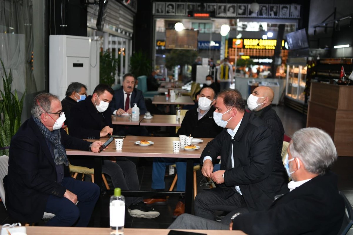 Kıymetli büyüğümüz Nazım Çuhalı’nın kaybını büyük bir üzüntüyle öğrendim. Kendisine Allah’tan rahmet, yakınlarına, sevenlerine ve Cumhuriyet Halk Partisi ailemize başsağlığı diliyorum.