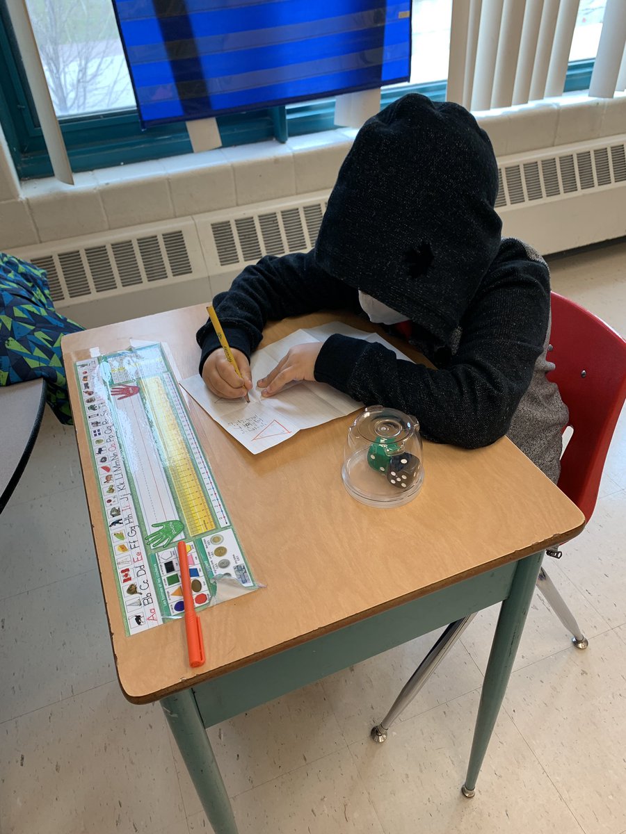Chabot_secondST's tweet photo. Morning math, learning about the relationship between addition and subtraction. #nombresreciproques #factfamily @tdsb_secondst @tdsb @DebbieDonsky https://t.co/j3qLFspIy8